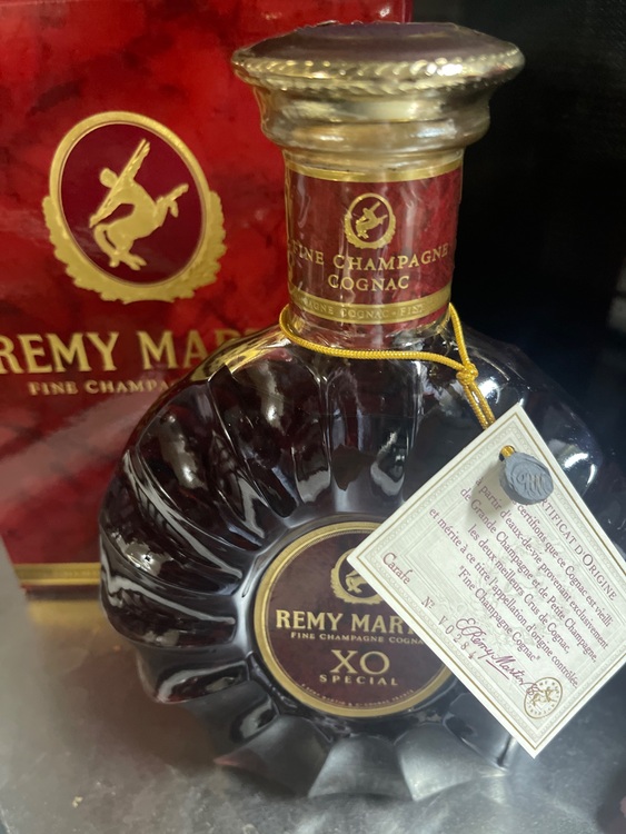 ブランデー レミーマルタン （お酒）の商品画像 - 査定依頼日：2025年7月8日 - 最高査定価格：8,000円