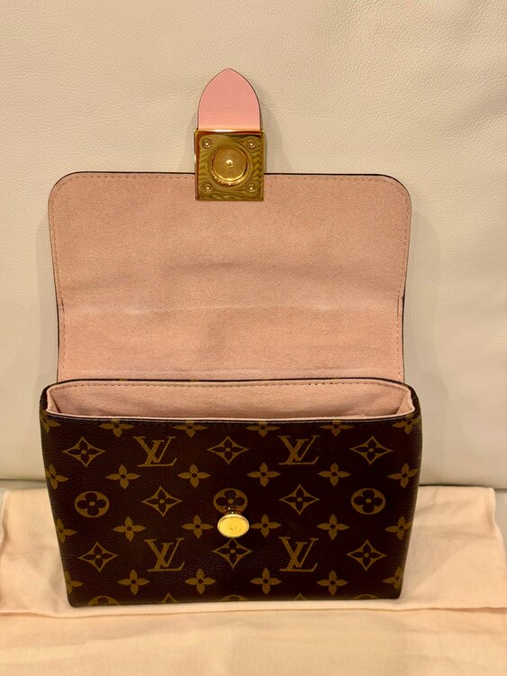 ルイヴィトン モノグラム （ブランドバッグ）の商品画像 - 査定依頼日：2025年1月4日 - 最高査定価格：135,000円