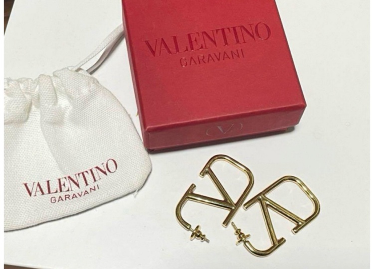 ヴァレンチノピアス（金・貴金属）の商品画像 - 査定依頼日：2025年9月11日 - 最高査定価格：20,000円