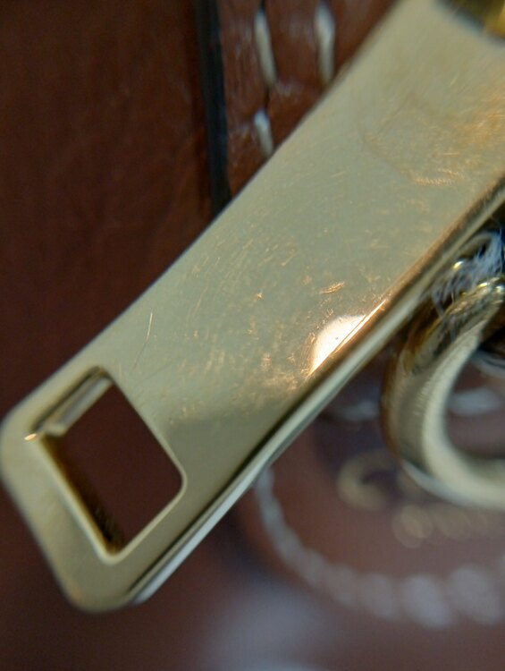 スモール ボストン / スムースカーフスキン（ブランドバッグ）の商品画像 - 査定依頼日：2025年2月9日 - 最高査定価格：200,000円