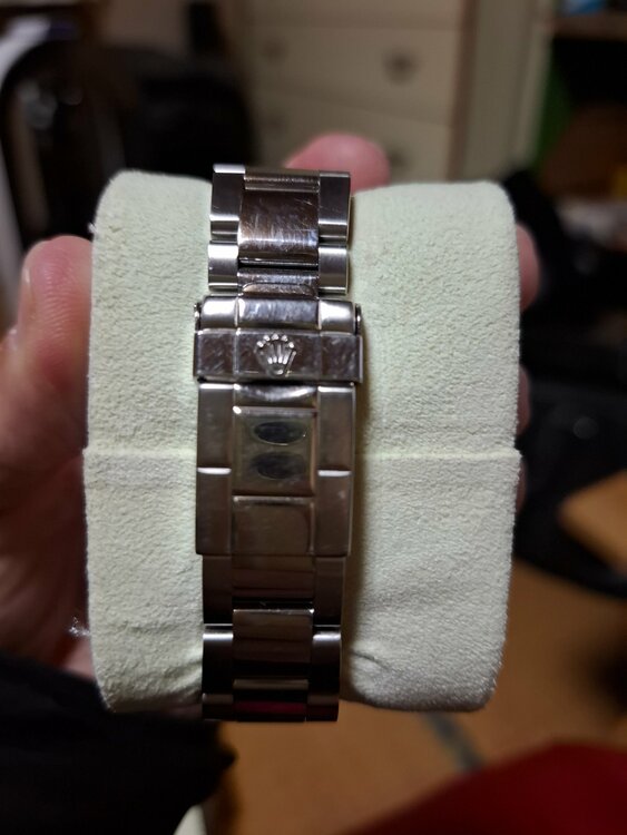 ロレックス ヨットマスター 16622（高級時計）の商品画像 - 査定依頼日：2026年1月20日 - 最高査定価格：1,460,000円