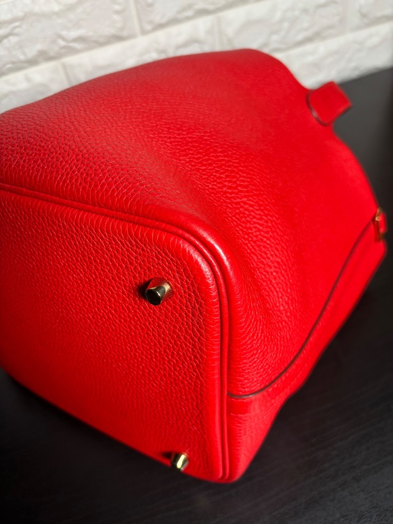 エルメス ピコタンロックＭＭ トリヨンクレマンス ルージュクー A刻印 （ブランドバッグ）の商品画像 - 査定依頼日：2025年9月3日 - 最高査定価格：300,000円