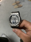 ウブロ クラシックフュージョン :517.NX.0170.LRダ（高級時計）の商品画像 - 査定依頼日：2025年4月30日 - 最高査定価格：1,600,000円