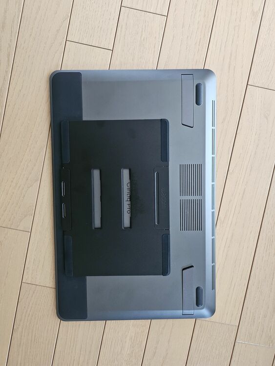 Wacom Cintiq Pro 16（PC・タブレット）の商品画像 - 査定依頼日：2025年6月9日 - 最高査定価格：22,000円