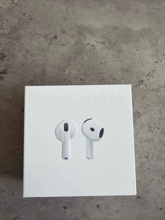 airpods4 MXP63（オーディオ・スピーカー）の商品画像 - 査定依頼日：2026年3月15日 - 最高査定価格：12,000円