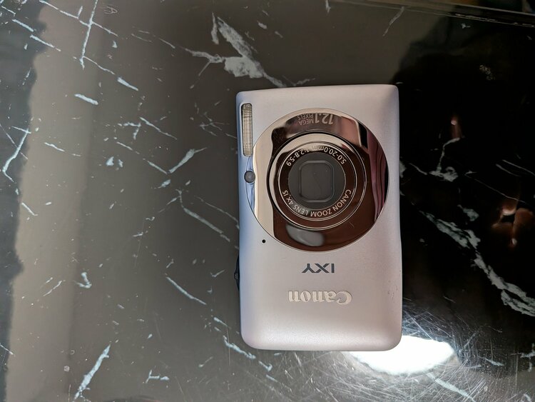 IXY200F（カメラ）の商品画像 - 査定依頼日：2026年3月3日 - 最高査定価格：10,000円