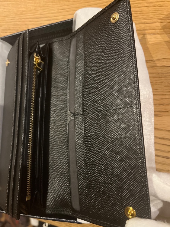 プラダ  （ブランドバッグ）の商品画像 - 査定依頼日：2026年1月9日 - 最高査定価格：33,000円