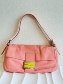 FENDI バケット（ブランドバッグ）の商品画像 - 査定依頼日：2025年8月5日 - 最高査定価格：70,000円