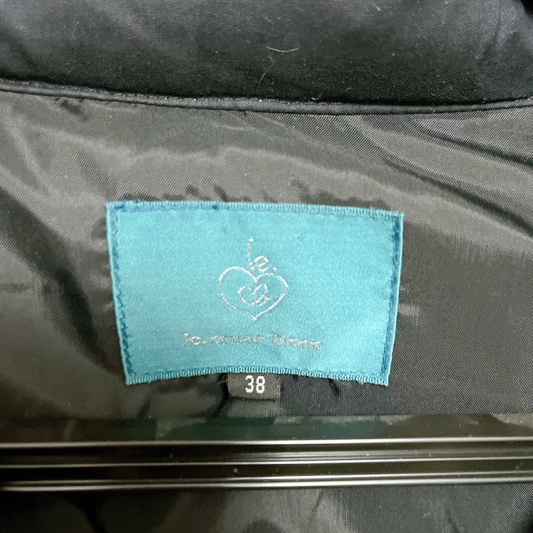 コート（古着・ファッション）の商品画像 - 査定依頼日：2023年11月8日