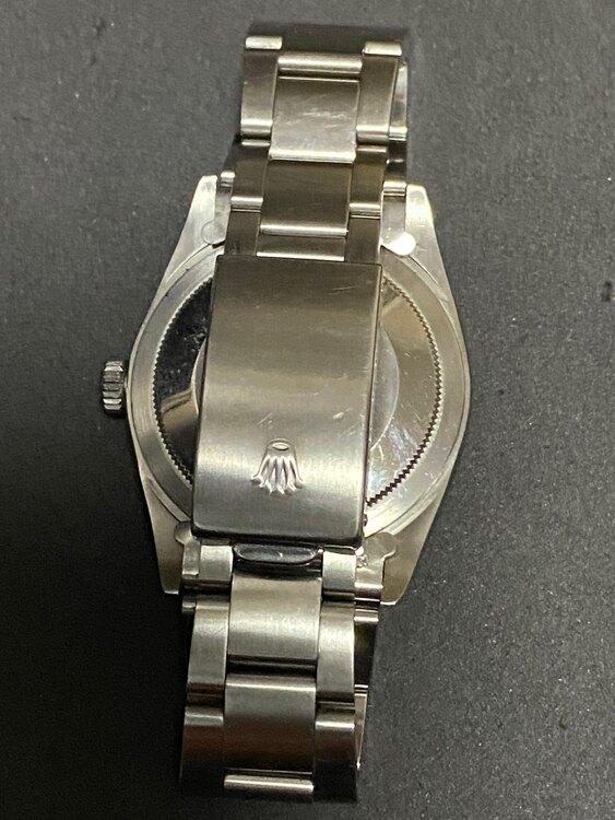 ロレックス エクスプローラー 101（高級時計）の商品画像 - 査定依頼日：2024年12月22日 - 最高査定価格：2,000,000円