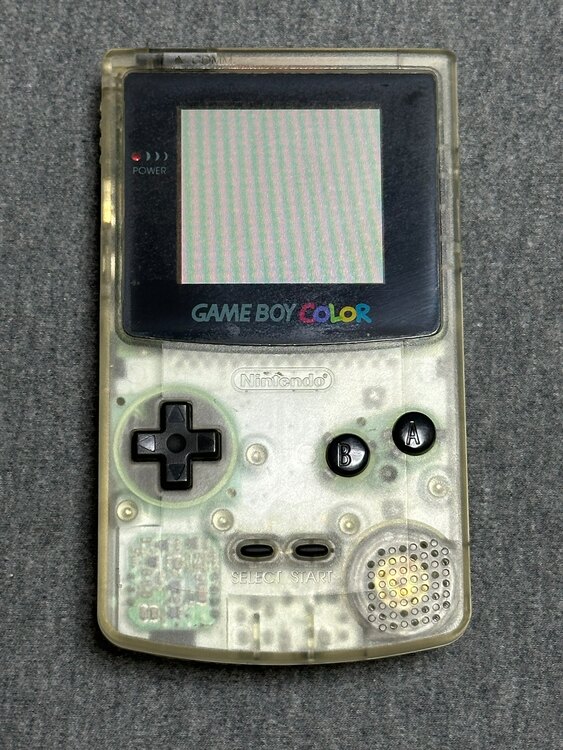 GAME BOY COLOR CGIB-001（ゲーム機本体・ゲームソフト）の商品画像 - 査定依頼日：2023年12月7日 - 最高査定価格：4,000円