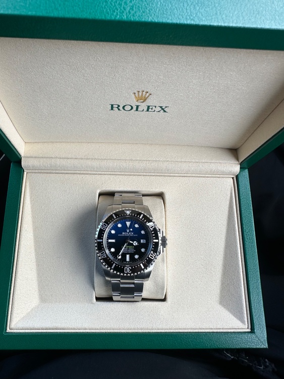 ロレックス シードゥエラー 13666（高級時計）の商品画像 - 査定依頼日：2026年2月4日 - 最高査定価格：2,600,000円