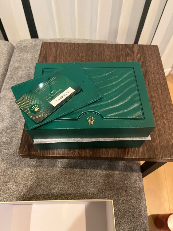 エクスプローラーⅡ ブラック（高級時計）の商品画像 - 査定依頼日：2025年4月13日 - 最高査定価格：1,250,000円