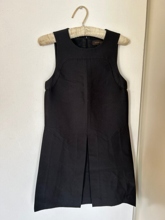 ワンピース（古着・ファッション）の商品画像 - 査定依頼日：2025年3月14日 - 最高査定価格：7,500円