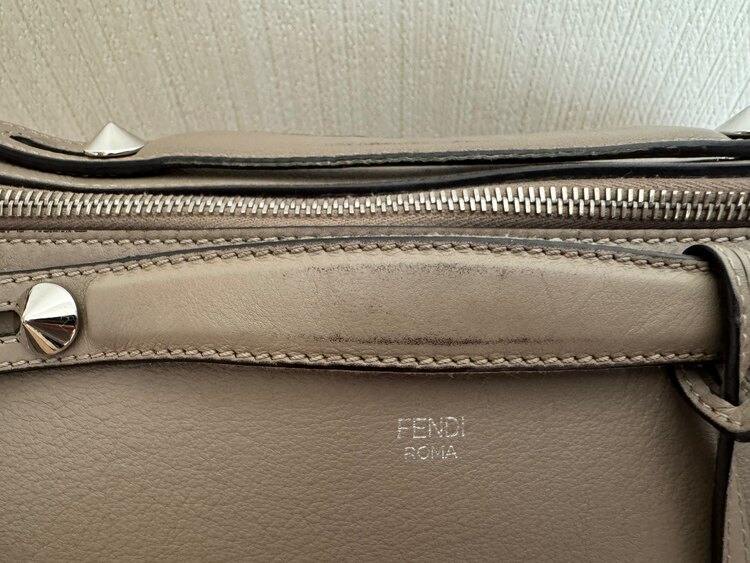 フェンディ  （ブランドバッグ）の商品画像 - 査定依頼日：2025年4月9日 - 最高査定価格：25,000円