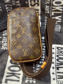 ポシェットガンジュ（ブランドバッグ）の商品画像 - 中古 - 査定完了日：2025.12.16 - 最高査定価格：90,000円