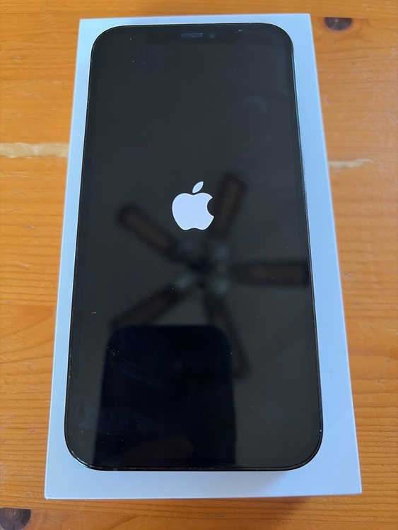 iPhone iPhone 12 Pro 256GB Softbank（スマホ）の商品画像 - 査定依頼日：2026年6月17日 - 最高査定価格：36,000円
