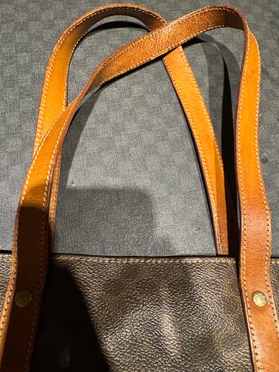 セリーヌ　ハンドバッグ（ブランドバッグ）の商品画像 - 査定依頼日：2025年11月18日 - 最高査定価格：20,000円