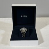 J12（高級時計）の商品画像 - 査定依頼日：2024年4月24日 - 最高査定価格：400,000円