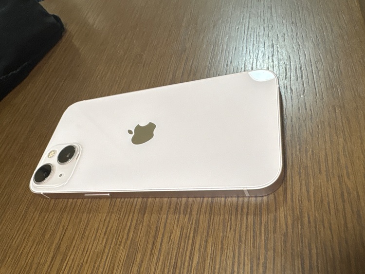 iPhone 13 128GB au（スマホ）の商品画像 - 査定依頼日：2025年10月17日 - 最高査定価格：43,000円