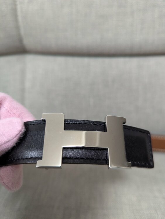 エルメス Hバックル リバーシブルベルト（ブラック×ブラウン系）（古着・ファッション）の商品画像 - 査定依頼日：2026年10月6日 - 最高査定価格：30,000円