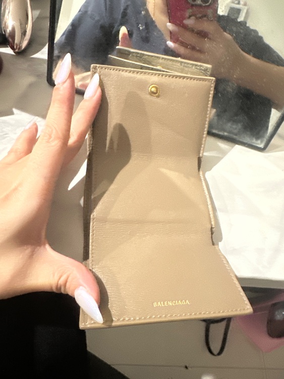 バレンシアガ  （ブランドバッグ）の商品画像 - 査定依頼日：2025年9月26日 - 最高査定価格：43,000円