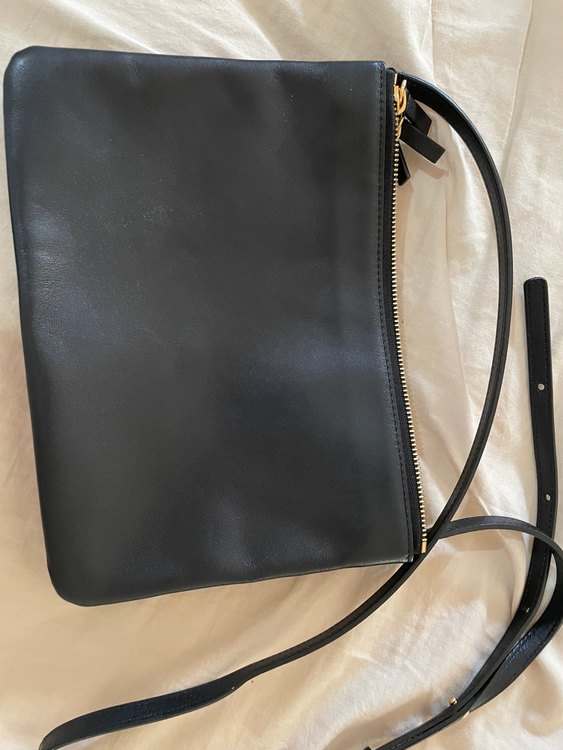 セリーヌ  （ブランドバッグ）の商品画像 - 査定依頼日：2022年10月16日 - 最高査定価格：38,000円