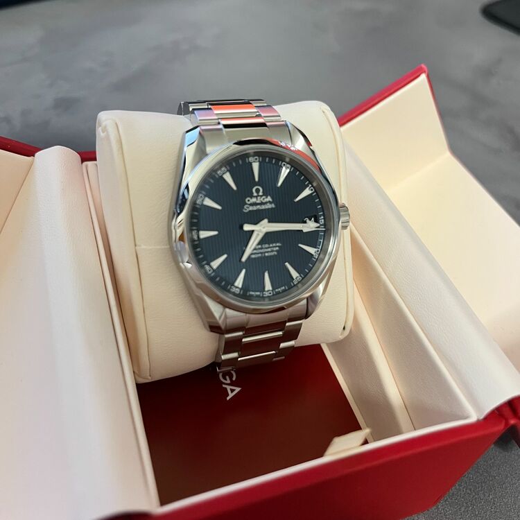 オメガ シーマスター アクアテラ （高級時計）の商品画像 - 査定依頼日：2025年9月20日 - 最高査定価格：550,000円