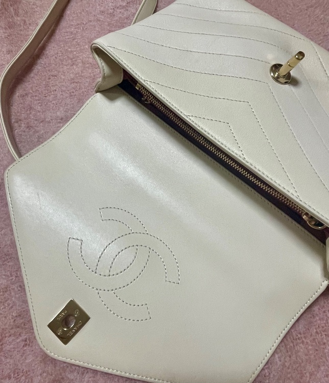 シャネル シャネル(その他) （ブランドバッグ）の商品画像 - 査定依頼日：2026年4月19日 - 最高査定価格：200,000円