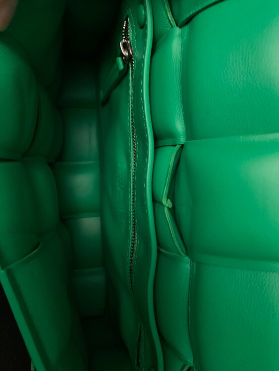 ボッテガ・ヴェネタ  （ブランドバッグ）の商品画像 - 査定依頼日：2025年3月20日 - 最高査定価格：150,000円