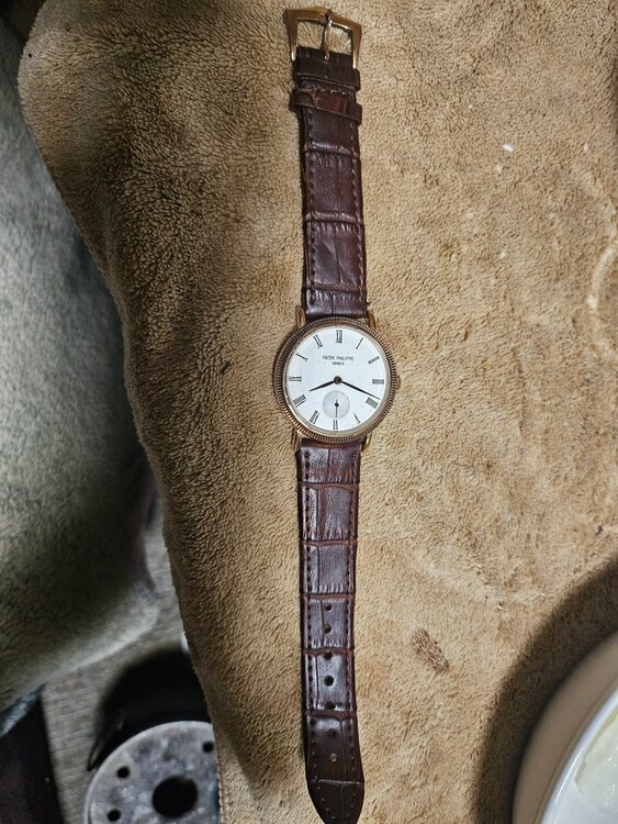 パテックフィリップ カラトラバ ふめい（高級時計）の商品画像 - 査定依頼日：2026年1月8日 - 最高査定価格：2,500,000円