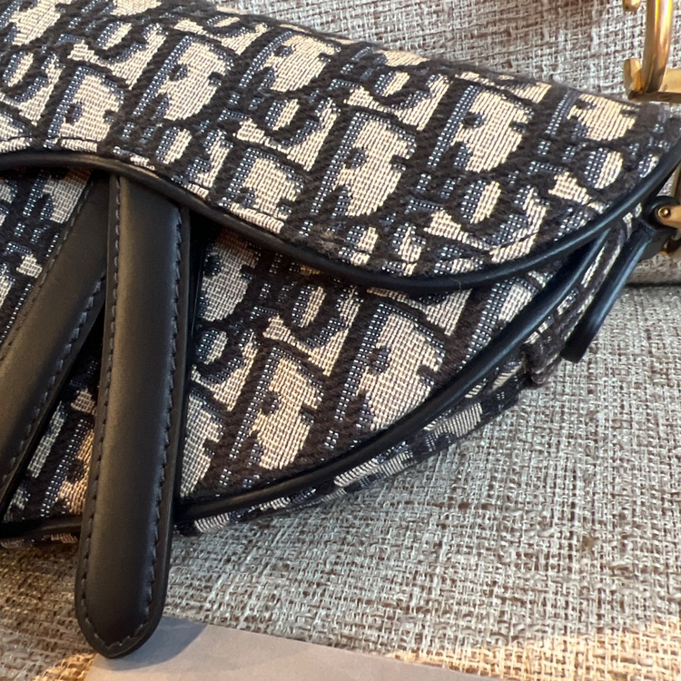 サドルバッグ（ブランドバッグ）の商品画像 - 査定依頼日：2026年4月7日 - 最高査定価格：260,000円