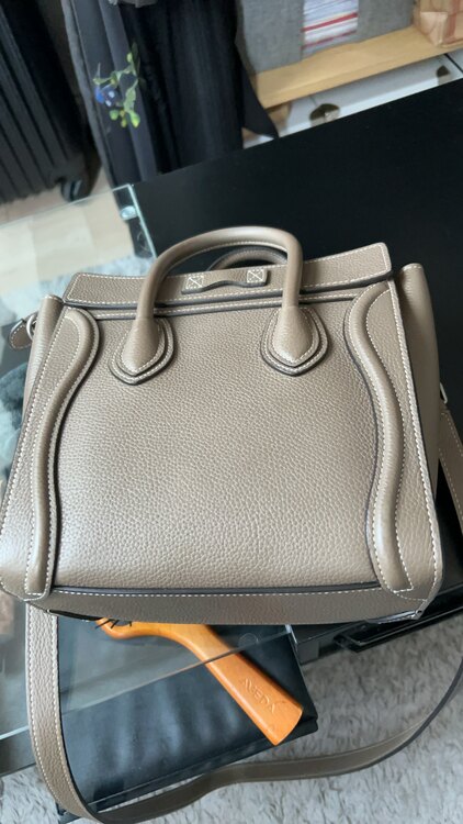 セリーヌ  （ブランドバッグ）の商品画像 - 査定依頼日：2025年2月1日 - 最高査定価格：120,000円