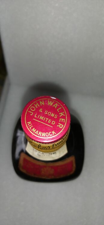 ジョニーウォーカーレッド（お酒）の商品画像 - 査定依頼日：2025年11月6日 - 最高査定価格：1,000円