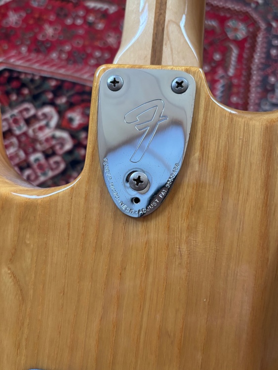 フェンダーUSA アメリカンスタンダード　1979年製（ピアノ・楽器・PA機材）の商品画像 - 査定依頼日：2026年4月11日 - 最高査定価格：200,000円