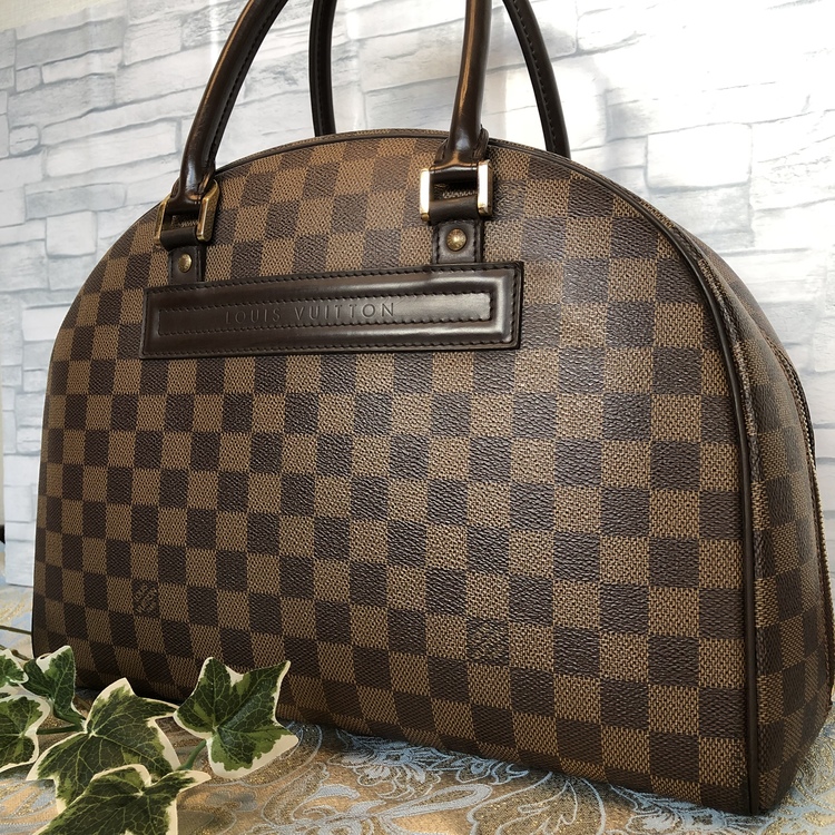 ノリータN41455（ブランドバッグ）の商品画像 - 査定依頼日：2022年11月4日 - 最高査定価格：77,000円