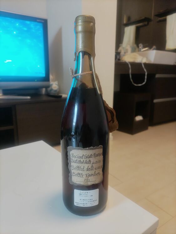 ウイスキー オールドセントニック （お酒）の商品画像 - 査定依頼日：2025年8月11日 - 最高査定価格：180,000円