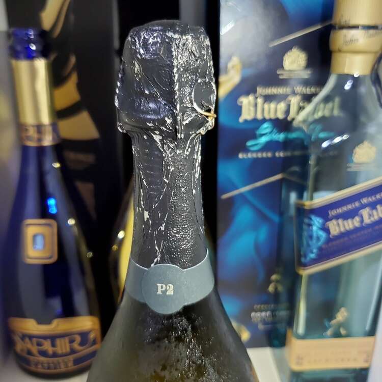 ドンペリニョンP2（お酒）の商品画像 - 査定依頼日：2025年5月28日 - 最高査定価格：40,000円