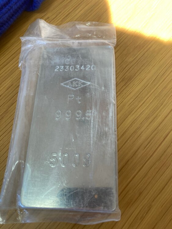 AKK Pt999.5 （金・貴金属）の商品画像 - 査定依頼日：2025年3月19日 - 最高査定価格：2,500,000円