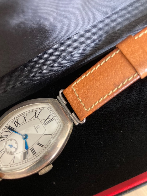 【ムーブメント］ Cal.26.5 T2 SV900ケース｛銀無垢ケース｝（高級時計）の商品画像 - 査定依頼日：2025年7月22日 - 最高査定価格：400,000円