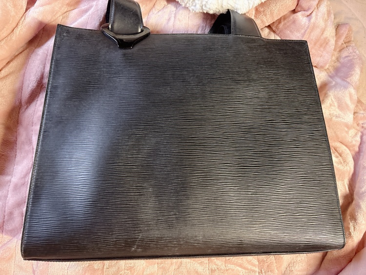 ルイヴィトン エピ（ブランドバッグ）の商品画像 - 査定依頼日：2026年1月26日 - 最高査定価格：55,000円