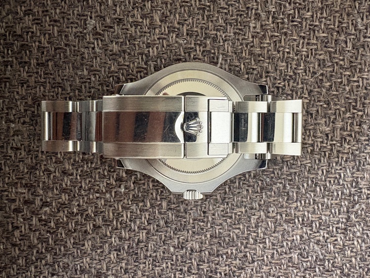 ロレックス ヨットマスター 11662（高級時計）の商品画像 - 査定依頼日：2025年12月20日 - 最高査定価格：2,020,000円