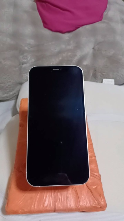 iPhone 12 128GB au（スマホ）の商品画像 - 査定依頼日：2026年5月8日 - 最高査定価格：24,000円