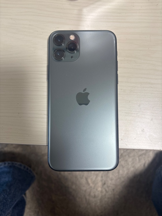 iPhone11 Pro 256GB docomo（スマホ）の商品画像 - 査定依頼日：2026年1月22日 - 最高査定価格：27,000円