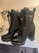 プラダ  （ブランドバッグ）の商品画像 - 査定依頼日：2025年3月28日 - 最高査定価格：60,000円