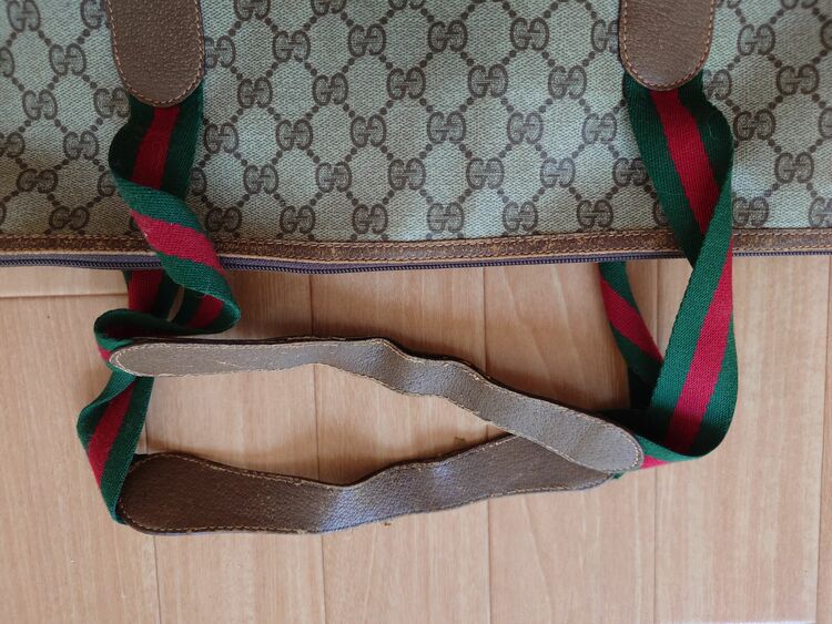 ボストンバッグ（ブランドバッグ）の商品画像 - 査定依頼日：2025年6月22日 - 最高査定価格：15,000円