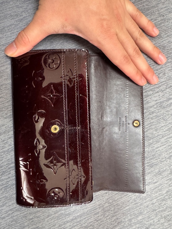 ルイヴィトン　ヴェルニ ポルトフォイユ・サラの長財布（ブランド財布・小物）の商品画像 - 査定依頼日：2026年1月30日 - 最高査定価格：5,000円