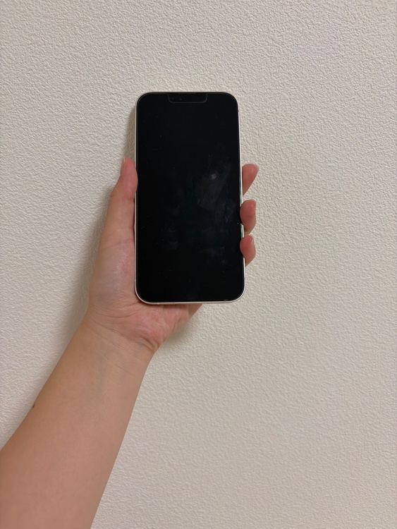 iPhone iPhone 13 128GB docomo（スマホ）の商品画像 - 査定依頼日：2026年7月30日 - 最高査定価格：33,000円