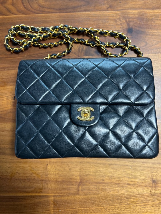 シャネルミニマトラッセ ラムスキン（ブランドバッグ）の商品画像 - 査定依頼日：2025年6月26日 - 最高査定価格：450,000円