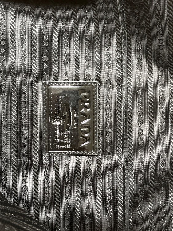 プラダ  （ブランドバッグ）の商品画像 - 査定依頼日：2025年12月12日 - 最高査定価格：10,000円